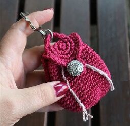 Aprende a tejer mini mochilas a crochet
