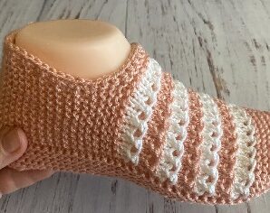 Como tejer linda pantufla crochet