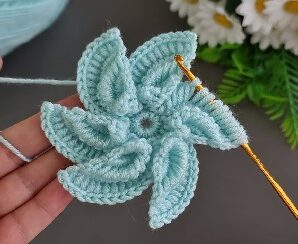 Aprende a tejer hermosa flor en crochet