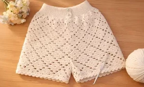 Aprende a tejer hermosa puntada para shorts a crochet.