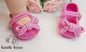 Aprende a tejer hermosos zapaticos de crochet.